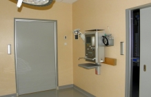 Drzwi do sal operacyjnych - SPSK